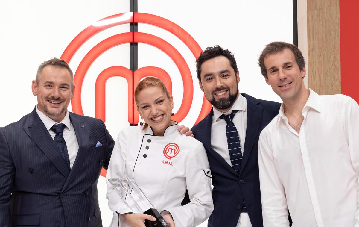 MasterChef Srbija | Sodniki srbskega MasterChefa z lansko zmagovalko, Branko Kisić je prvi z desne. | Foto Prva TV