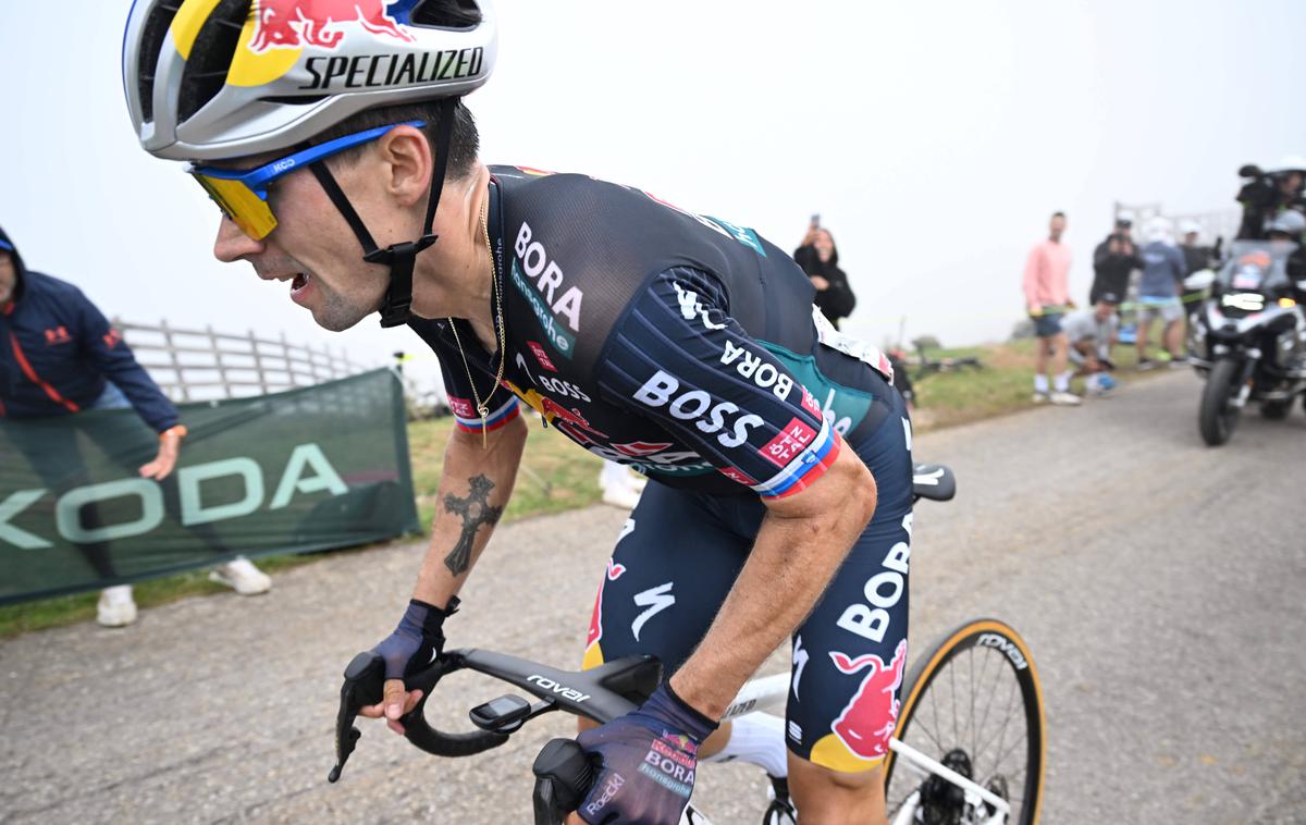 Primož Roglič | Primož Roglič je poudaril, kako težko je bilo na ciljnem vzponu. Spet je napadel in spet je še bližje rdeči majici vodilnega. | Foto Guliverimage