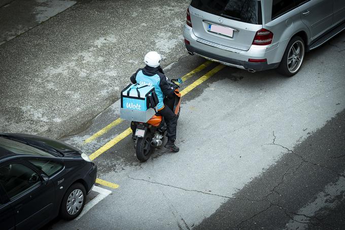 Ko so se gostilne in restavracije morale zapreti, je dostop do malice, kosila ali večerje v trenutku postal večji izziv. | Foto: Ana Kovač