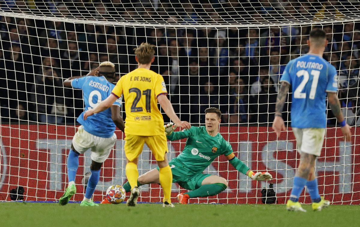 Napoli : Barcelona | Napoli in Barcelona sta se razšla z remijem 1:1. | Foto Reuters