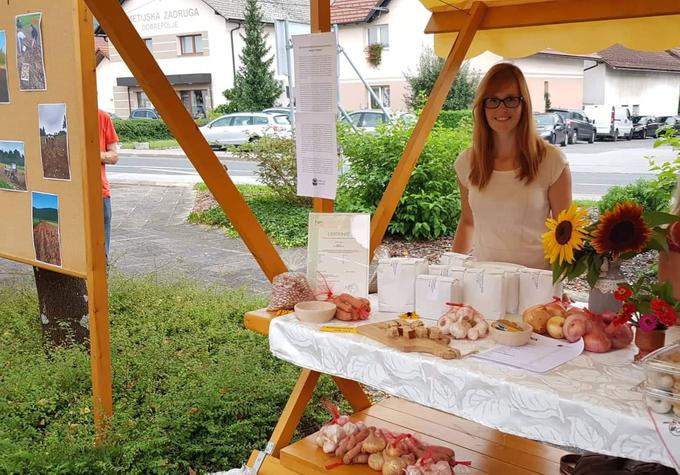 Povpraševanje se jim je zelo povečalo, zdaj iz Dobrepolja dostavljajo že v Ljubljano, na Vrhniko, Brezovico, Ig, Škofljico, Lavrico, v Grosuplje, Ribnico, Kočevje, Sodražico in tako naprej. | Foto: osebni arhiv/Lana Kokl