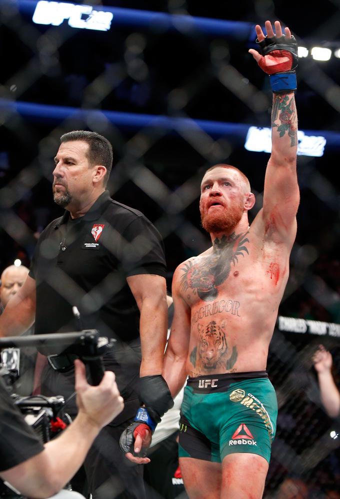 Conor McGregor je v 25 minutah zaslužil 2,6 milijona evrov. | Foto: Guliverimage/Getty Images