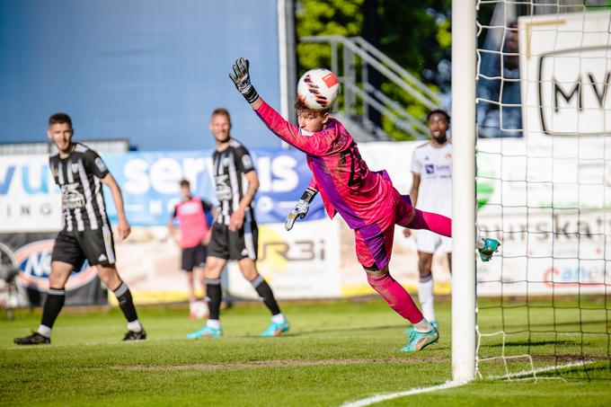 V vratih Mure je bil 17-letni Vid Šumenjak. | Foto: Blaž Weindorfer/Sportida