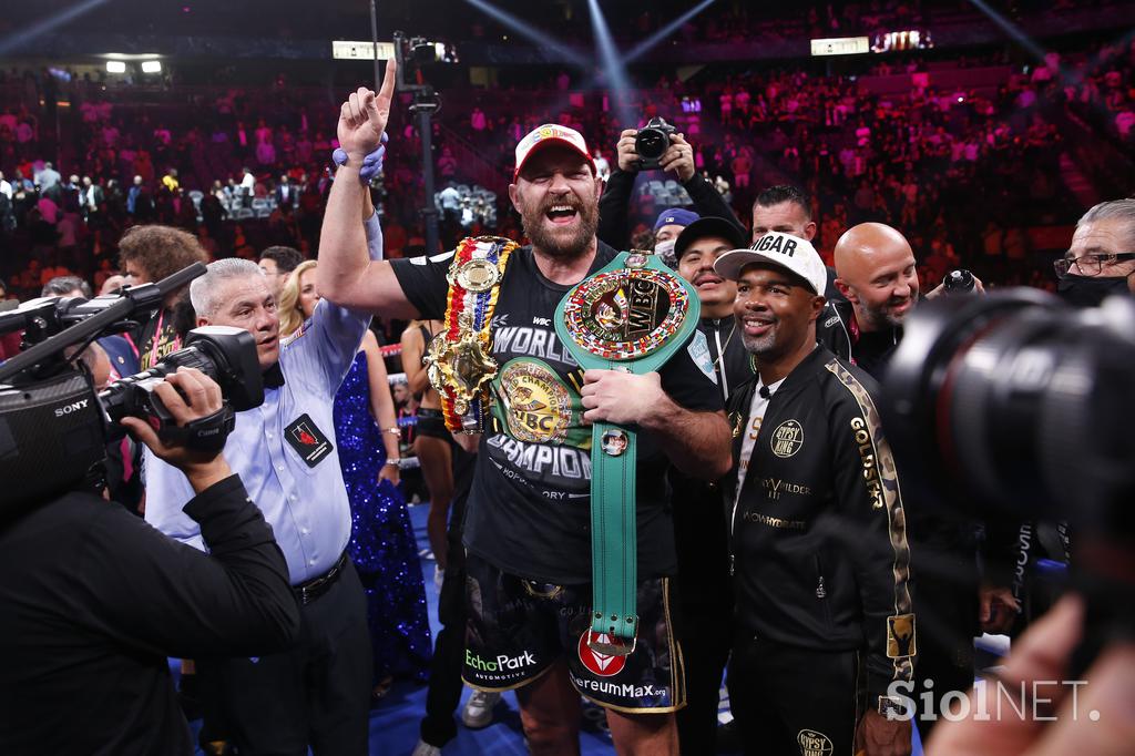 Tyson Fury : Deontay Wilder