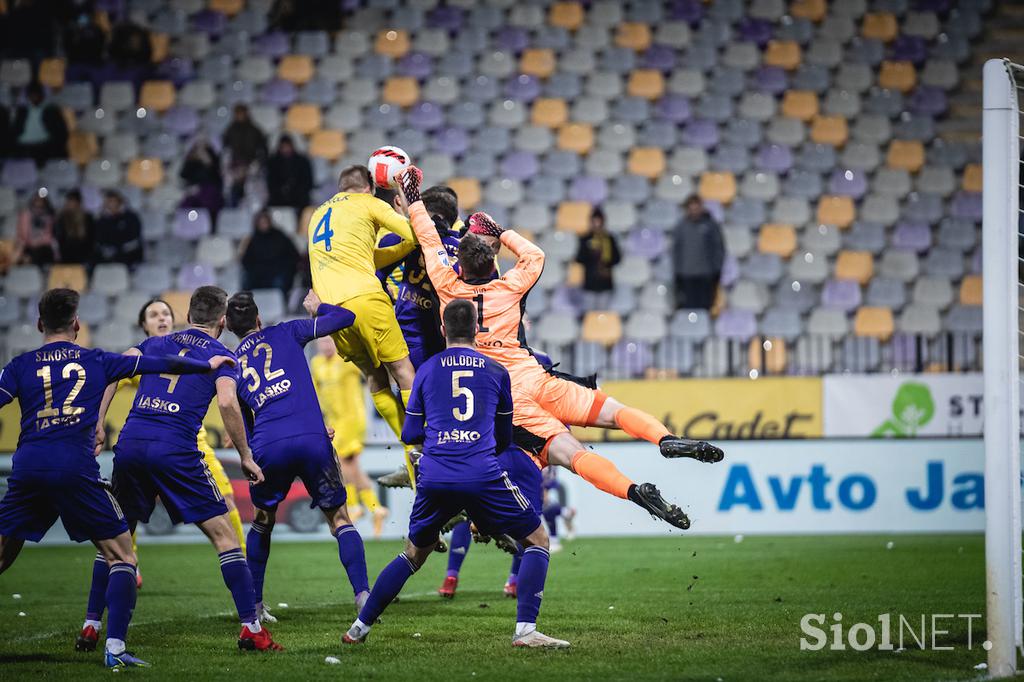 NK Maribor : NK Domžale, 1. SNL