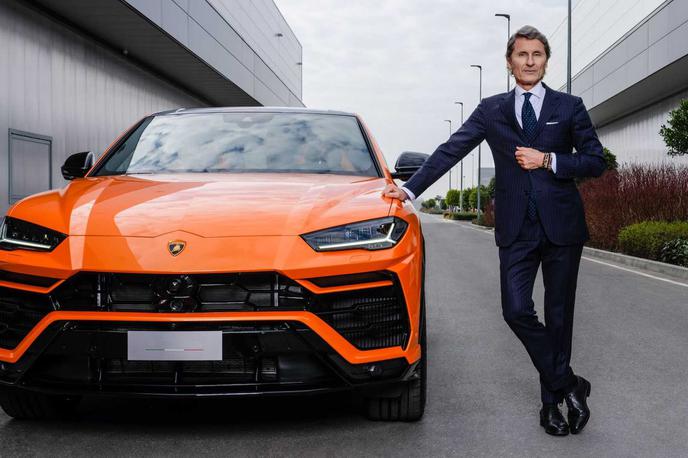 Lamborghini tovarna | Stephan Winkelmann ob svojem najuspešnejšem modelu - lamborghini urusu. | Foto Lamborghini