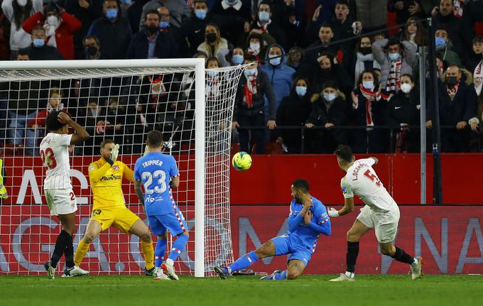 Lucas Ocampos je poskrbel za končni rezultat 2:1 v Sevilli. | Foto: Reuters