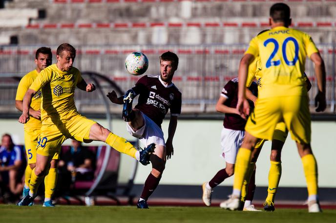 NK Triglav, NK Domžale, prva liga Telekom Slovenije | Triglav in Domžale sta se razšla z delitvijo točk. | Foto Grega Valančič/Sportida