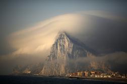 Gibraltar ustavil tanker z nafto, domnevno namenjen v Sirijo