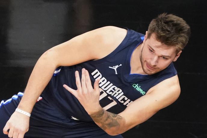 Luka Dončić | Do novega trojnega dvojčka sta mu "zmanjkala" dva skoka, a  Luka Dončić je bil vesel predvsem zmage v Atlanti. | Foto Guliver Image