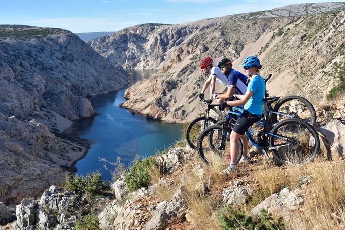 Zrmanja, kolesarji | Foto: Vedran Metelko / Turistična skupnost Zadrske županije