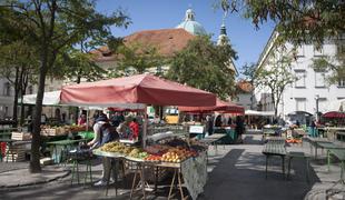 Klasične tržnice ugasnile, spletne cvetijo