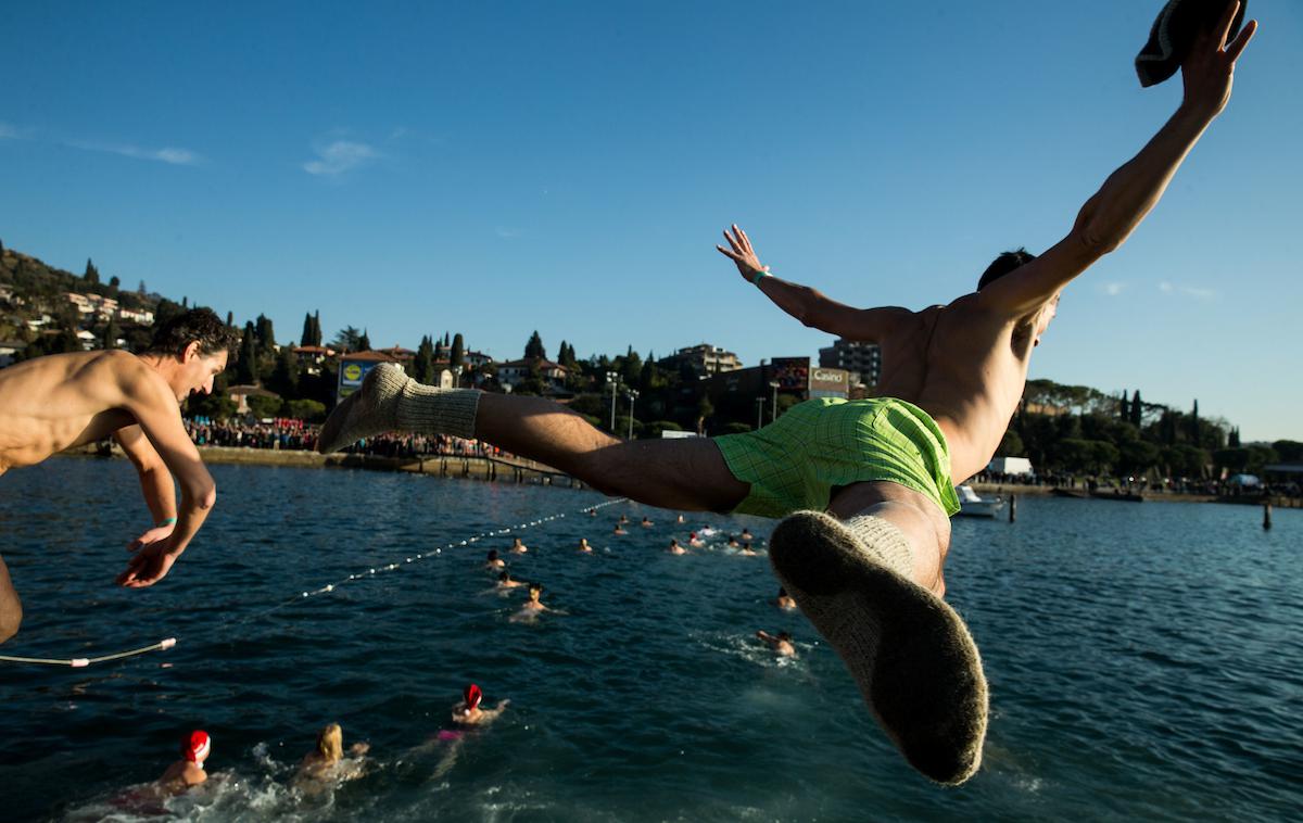 Novoletni skok v morje Portorož | Foto Vid Ponikvar