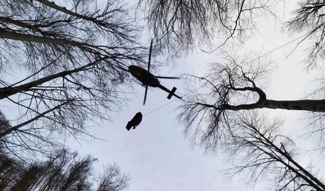 Poslanci odločili, naj ponovijo razpis za nakup dveh reševalnih helikopterjev