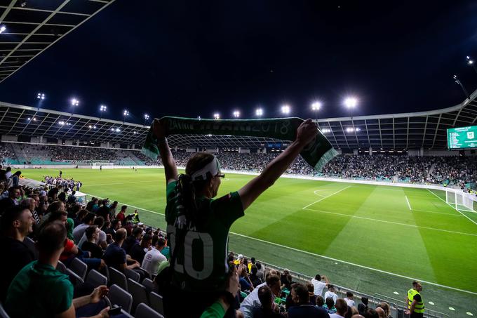 Na dvoboju med Olimpijo in Galatasarayem (0:3) so bile tribune v Stožicah še kako polne. | Foto: Matic Klanšek Velej/Sportida