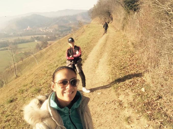 Hčerki se od malih nog učita slovenščino, angleščino in nizozemščino. V njunem besednjaku je tudi nekaj indonezijskih besed. | Foto: Osebni arhiv Biance Barade Tapilatu