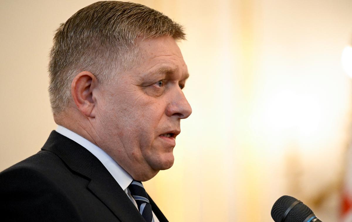 Robert Fico | Lokalni mediji poročajo, da naj bi tožilstvo med drugim preiskovalo tudi primere, povezane s prejšnjo vlado pod vodstvom Roberta Fica. | Foto Reuters