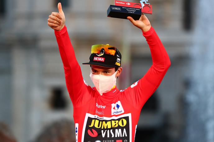 Primož Roglič - Vuelta 2020 | Primož Roglič je letos še drugič tlakovat pot do velike zmage na Vuelti. | Foto Reuters