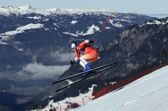 Marco Odermatt je uresničil željo in zmagal še v klasičnem smuku na progi Lauberhorn. | Foto: Reuters