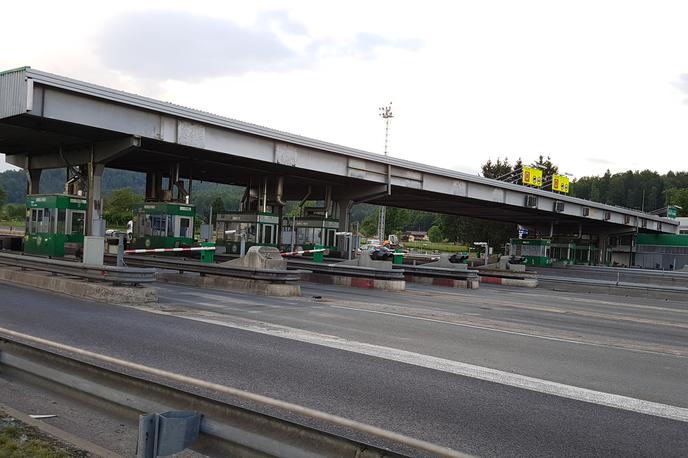 avtocesta cestninska postaja | Foto Gregor Pavšič