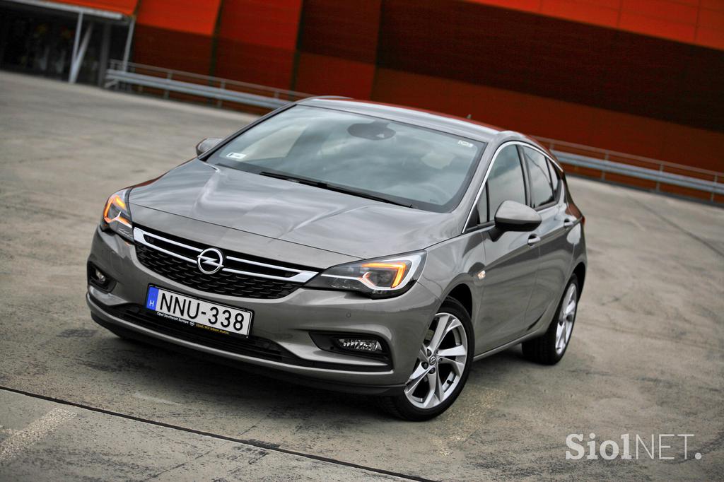 Opel astra - fotogalerija testnega vozila