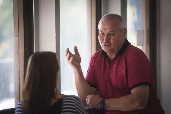 "Trenerska je pač taka, da lahko odletiš čez noč. Veliko hokejskega znanja imam, a težko doprineseš v hipu, vedno potrebuješ čas." | Foto: Bojan Puhek