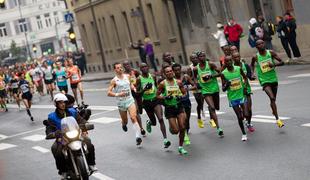 V Ljubljani bodo maratonci 42 km kmalu pretekli že v enem krogu