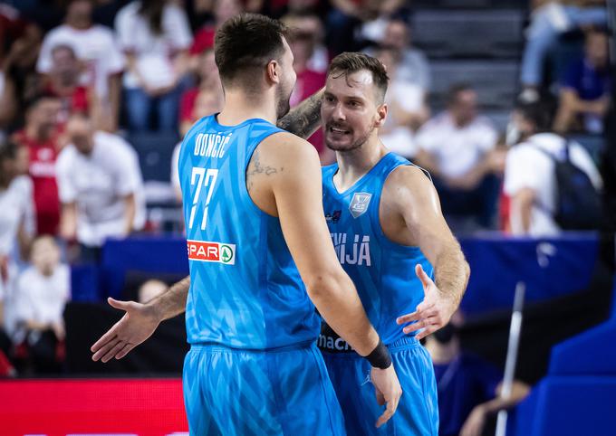 Slovenija Madžarska Zoran Dragić Luka Dončić | Foto: Vid Ponikvar