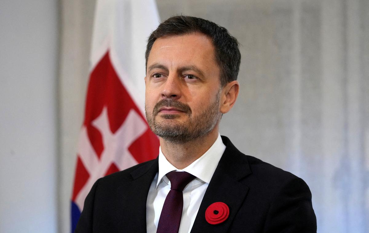 Eduard Heger | Predsednica je začasnemu predsedniku vlade sicer naložila, naj čim prej omogoči nove volitve, a je Heger, ki mu na volitvah grozi poraz, te odložil do konca septembra. | Foto Reuters