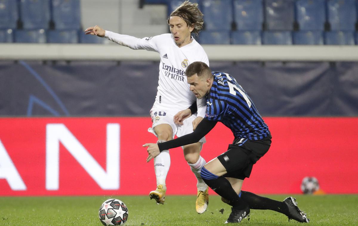 Luka Modrić Atalanta Real | Luka Modrić je z Realom izločil Josipa Iličića in njegovo Atalanto. Zadarčan in Kranjčan se bosta kmalu srečala še enkrat, in sicer 24. marca v Ljubljani. | Foto Guliverimage