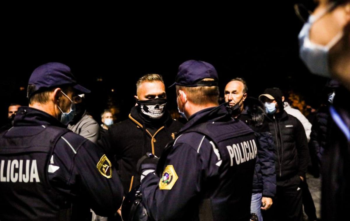 Anis Ličina | Anis Ličina je bil vodja skupine nasilnih protestnikov na jesenskih protivladnih protestih, zaradi česar ga je policija ovadila. | Foto Polona Avanzo