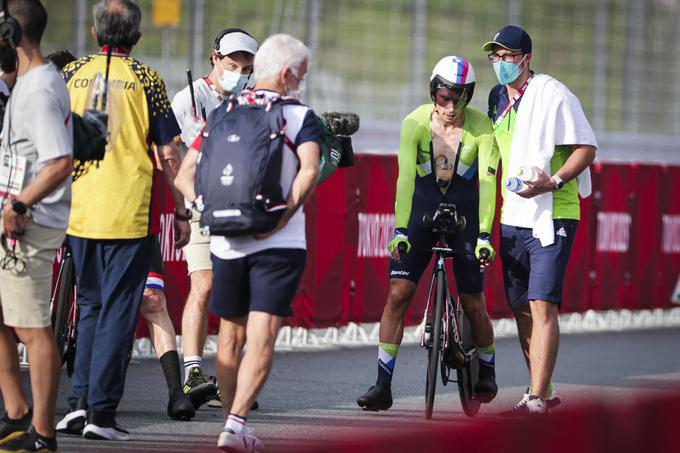 Švab ob Rogliču v cilju olimpijskega kronometra | Foto: Anže Malovrh/STA