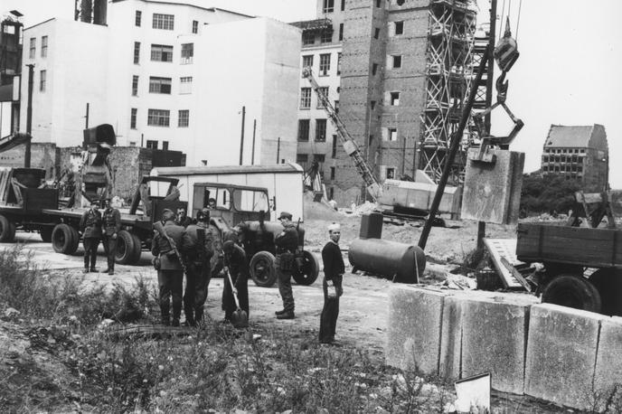 Gradnja Berlinskega zidu | Foto Getty Images