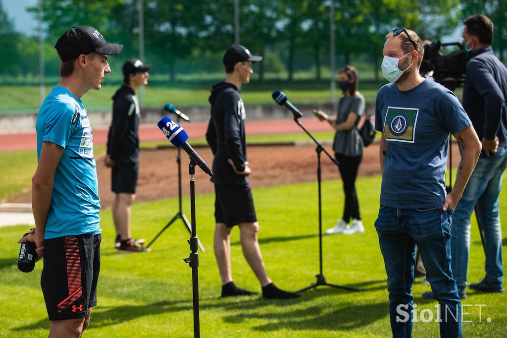 Slovenski skakalci trening Kranj