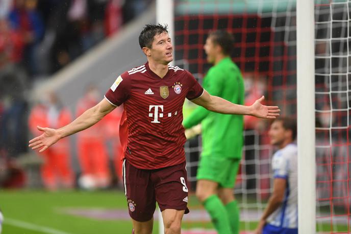 Robert Lewandowski | Robert Lewandowski se je podpisal pod dva zadetka. | Foto Reuters