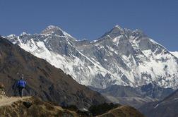 Maj - mesec izzivov in rekordov na Mount Everestu