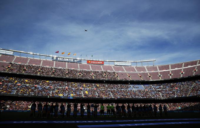 Barcelona se bo 3. junija v finalu lige prvakinj pomerila z Wolfsburgom, za katerega nastopa tudi slovenska reprezentantka Sara Agrež. | Foto: Reuters