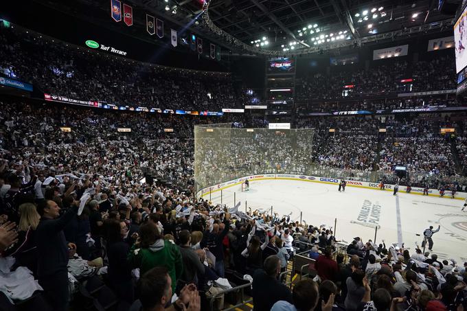 Danes obvezna zaščitna mreža za goloma v Nationwide Areni v Columbusu. | Foto: Reuters