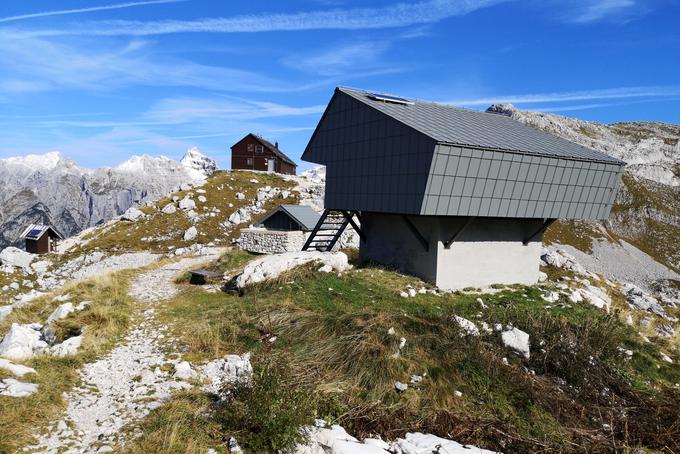 Zimski bivak in Zasavska koča na Prehodavcih na krasen jesenski dan | Foto: Matej Podgoršek