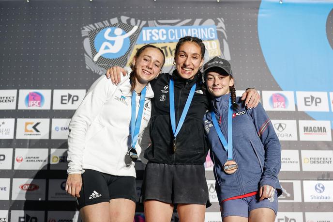 Sara Čopar | Sara Čopar je zlatu v težavnosti dodala še srebro na balvanih. | Foto Dimitris Tosidis/IFSC