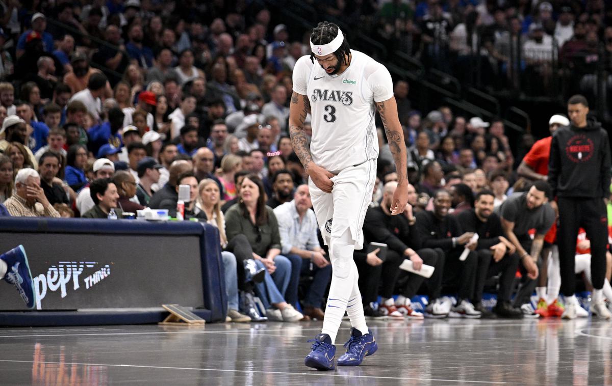 Anthony Davis | Anthony Davis je odlično začel svojo ero v dresu Dallasa, a se že po treh četrtinah sicer izvrstne igre poškodoval.  | Foto Reuters