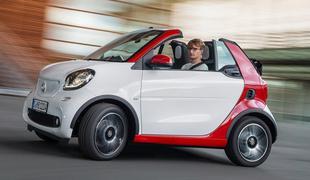 Novi smart fortwo cabrio: odpiranje strehe do polne hitrosti malčka