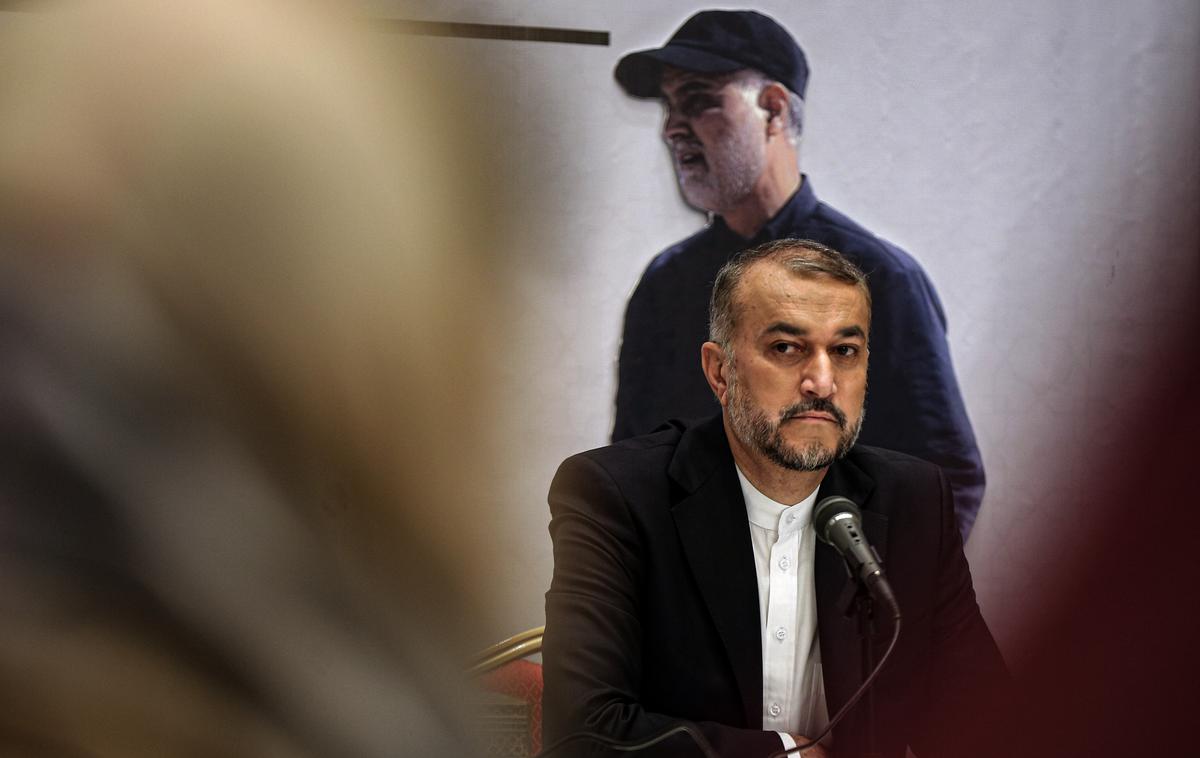 Hosein Amir Abdolahian | Abdolahian je sicer trenutno na obisku v katarski prestolnici Doha, kjer potekajo intenzivni pogovori za prekinitev spopadov med Izraelom in palestinskim islamističnim gibanjem Hamas. | Foto Guliverimage