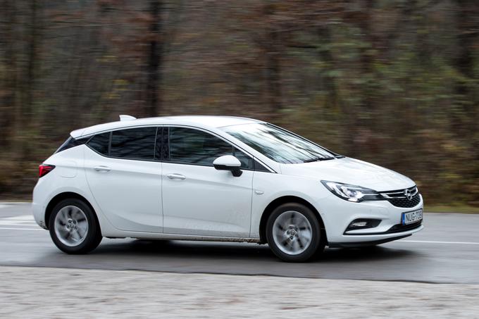 Pot po neznanih poteh je s pomočjo komunikacijskega sistema Opel OnStar lahko prava poezija. | Foto: Matic Klanšek Velej/Sportida