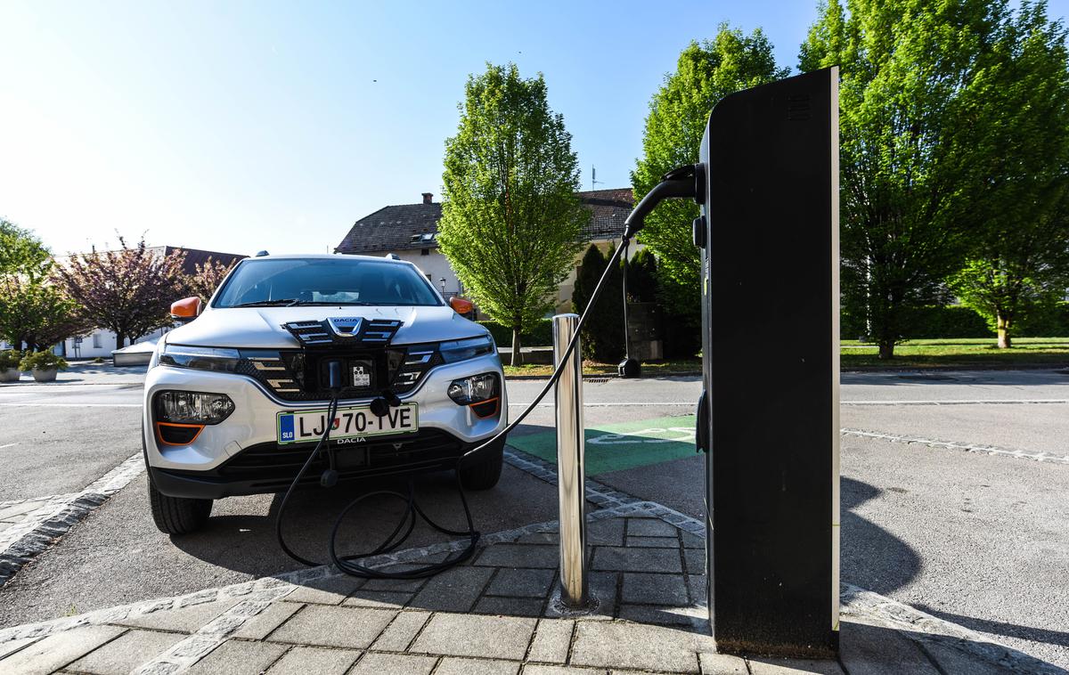 Dacia spring | Dacia spring je danes najcenejši električni avtomobil na trgu.  | Foto Gašper Pirman