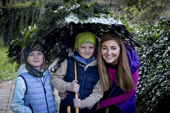 "Ker je včeraj deževalo, smo izdelali dežnik."  | Foto: Ana Kovač