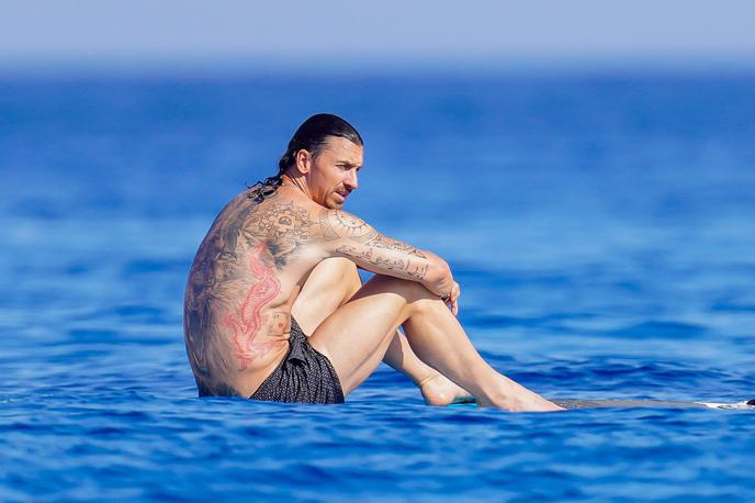 Zlatan Ibrahimović | Šved bosanskih korenin in svež nogometni upokojenec Zlatan Ibrahimović z družino uživa na francoski obali. | Foto Profimedia