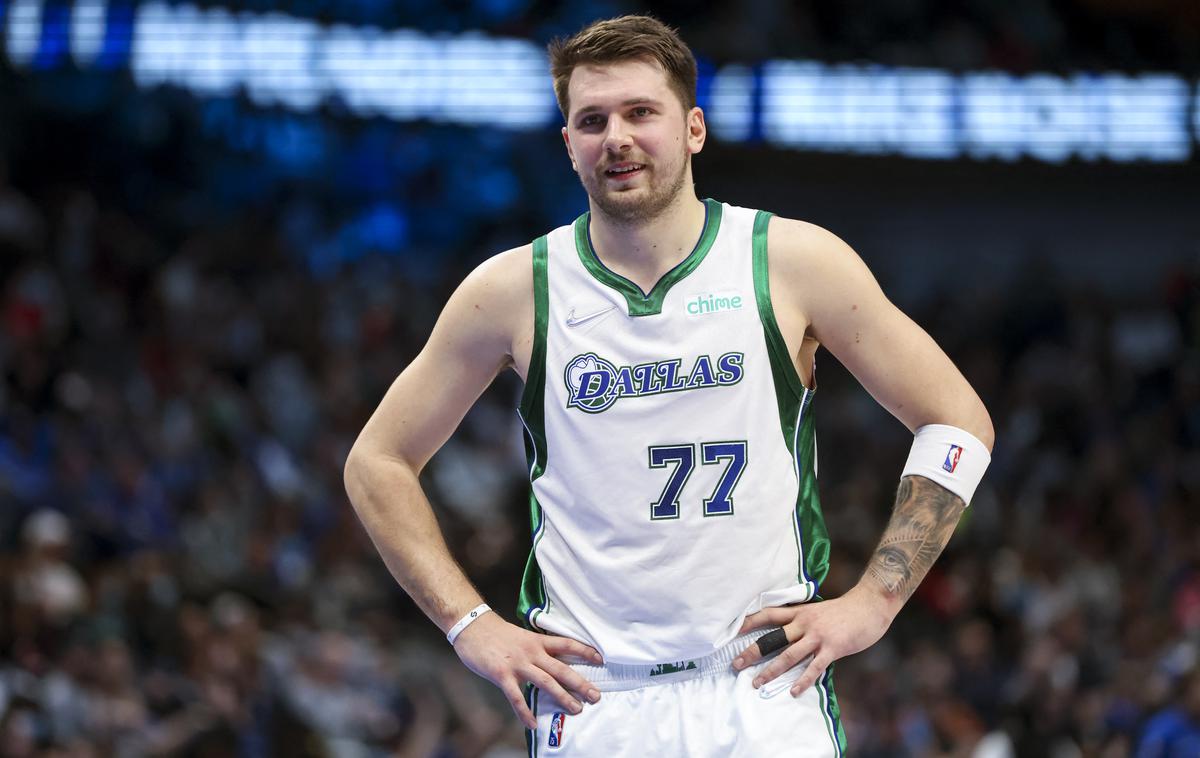 Luka Dončić | Luka Dončić se rad odzove na iskrene želje mladih oboževalcev. To je spoznal tudi mladi Roman. | Foto Reuters