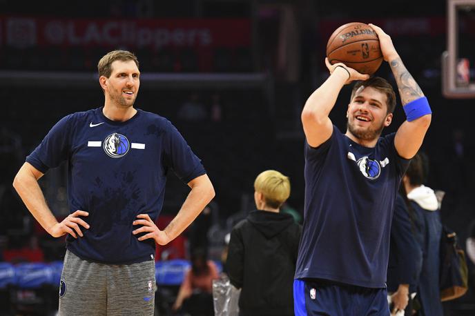 Nowitzki Dončić | Dirk Nowtizki je Dončića izbral med najboljših pet evropskih košarkarjev, ki so kadarkoli igrali v ligi NBA. | Foto Guliverimage