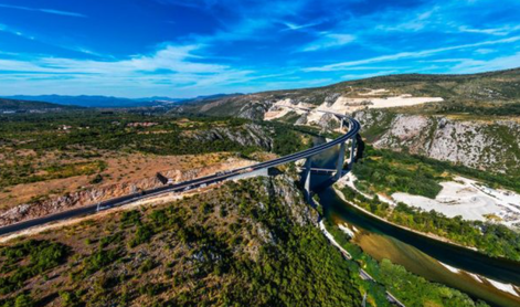 V BiH po večletni zamudi odprtje velikega mostu čez Neretvo